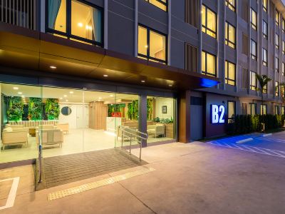 B2 Grand Nimman Premier Hotel