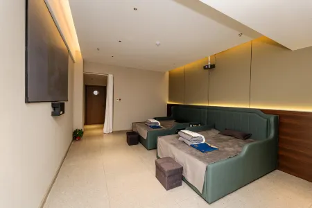 Huijin Hotel (Bengbu South High Speed Railway Station) Отели рядом с достопримечательностью «Anhui Vocational College of Electronics and Information Technology»