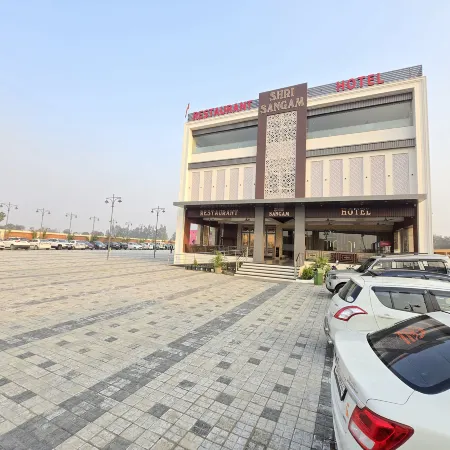 Shri Sangam Hotel