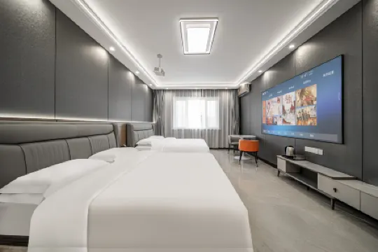 Ruiheng Hotel (Harbin Ice and Snow World Rongchuang Park Branch)