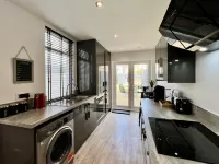 Johnson House Hotels in Cleethorpes