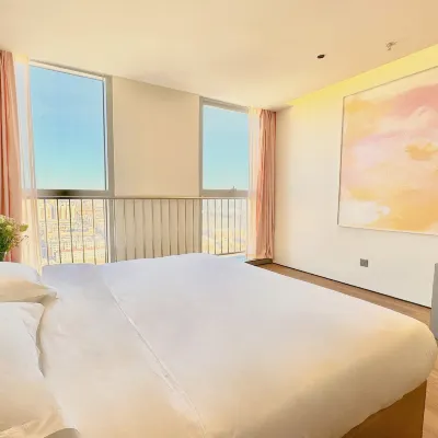 Manman Yunhai Hotel (Jinzhou Central Avenue Railway Station) Hotels near Linghe Night Market