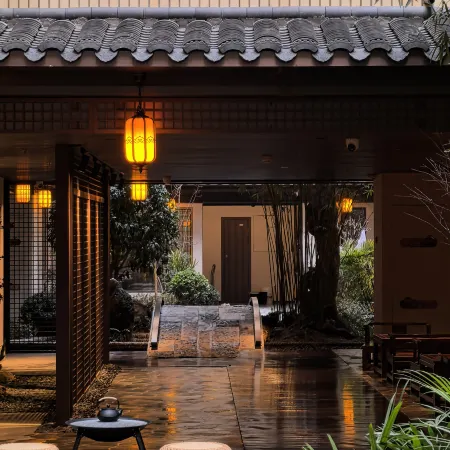 Yiqianlingyiye Courtyard-Style Hotel (Shaoxing Shusheng Guli Cangqiao Old Street)