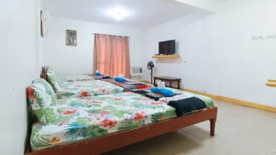 Golden Success Hotel I by RedDoorz Hotels in Paniqui