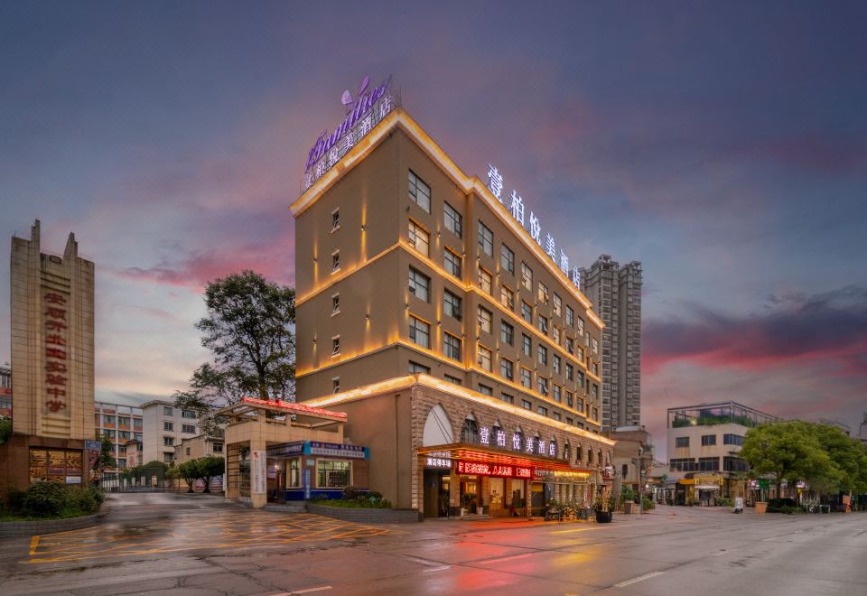 hotel overview picture