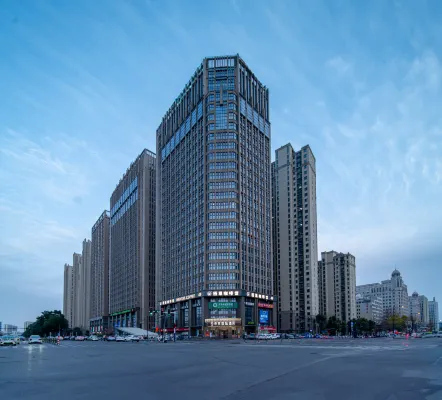 โรงแรมนานาชาติฮิลารี (ทางออกใกล้สถานีรถไฟใต้ดินฟ่านหัว ถนนจงหวน)