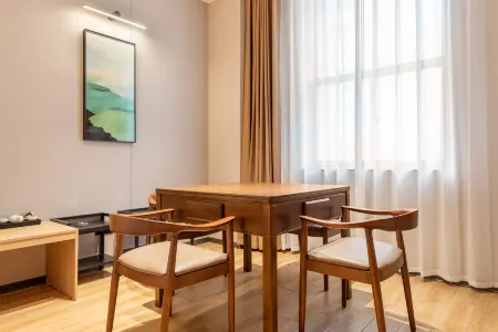 Full Star Four Seasons Yan Cheng  Hotel