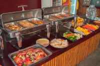 Vientiane Ruby Riverside Hotel & Hostel - فطور