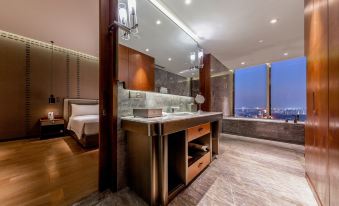 Golden Eagle International Hotel