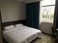 Kaiping Qingfeng Yue'erwan Apartment
