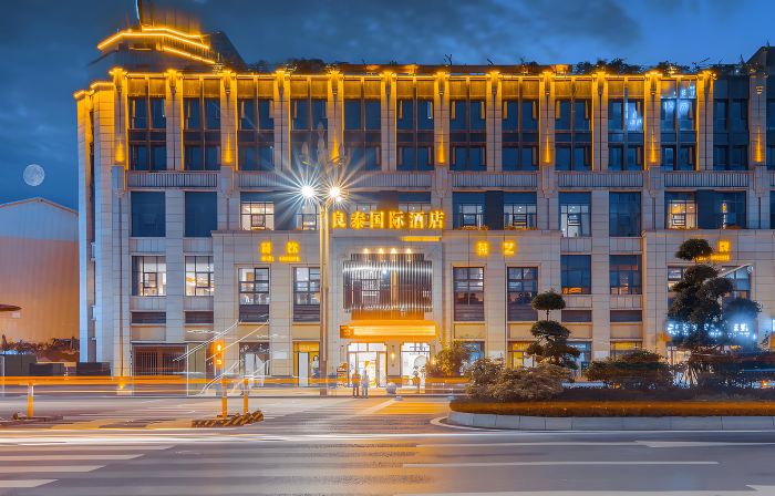 Huaying Liangtai International Hotel