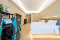 Man Dian Wei Qing She E-sports Hotel (Funing Shanghai Road)