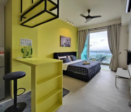 Paragon Suites CIQ Homestay by WELCOME HOME  호텔