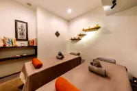 The Calm Oasis - spa