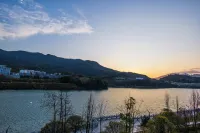 Mountain Echo River View Resort Homestay (Chenzhou Zixing Dongjiang Lake Branch)