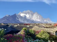 Moonlight Shiyue·Full Smart Luxury Scenic Projection Inn Lijiang Ancient Town Hotels in Lijiang