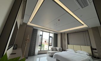 Honghua Affection Hotel (Qionghai High-speed Rail Station Store)