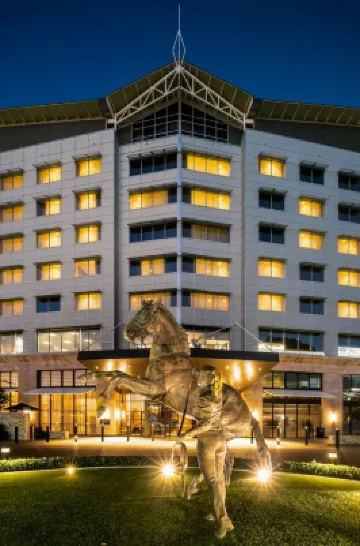 瓦維克農莊威廉英格利斯酒店 - 美憬閣系列 Warwick Farm酒店