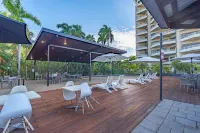 Vitina Studio Motel Hotels in Parap