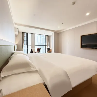 Mango Hotel Hotels near Emerald Wave Cruise