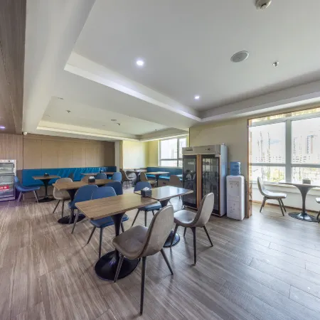 HanTing Hotel (Xining Binhe South Road)