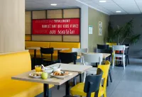 B&B HOTEL Saint-Quentin - Aamiainen