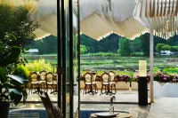 Liujian Qingshe Hotel