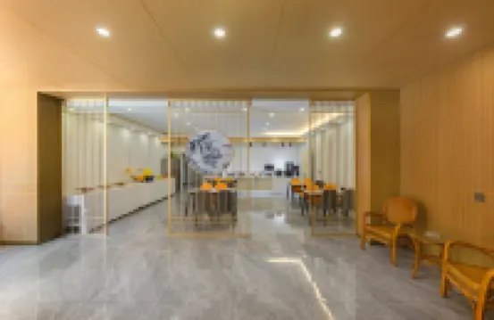 清竹汀ホテル（大同古城壁華厳寺）