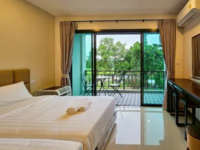 Top Place Hotels near Thongsomboon Club