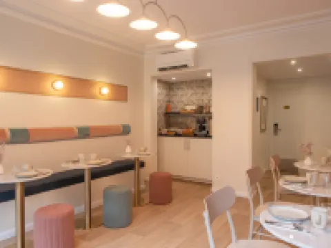 Hôtel Avama Prony Hotels in Paris