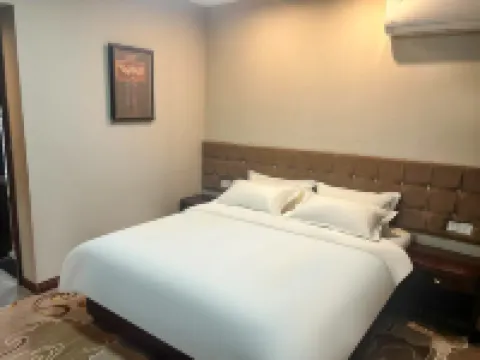 โรงแรมหยุนถิง (เมืองโบราณต้าถง)