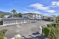 Cairns Reef Apartments & Motel - Motels