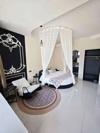 Kuerdening CloudEdge Stay · Qiyue Homestay (Cloudside Retreat at Kuerdening) Отели рядом с достопримечательностью «Kurding Tourism and Cultural Museum»