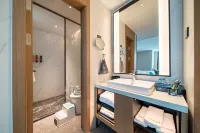 โรงแรมฮัวตุน ฮ่าวเว่ยเจีย สาขาแหล่งท่องเที่ยวแม่น้ำอีหลี่ อี้หนิง