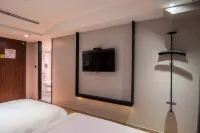 CHECK inn SELECT Taichung Dadun - Servicios de Traslado