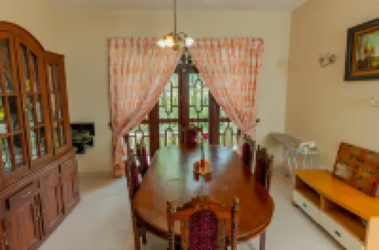 4- Bedroom Green Oasis in Kandy Hotels in Ampitiya