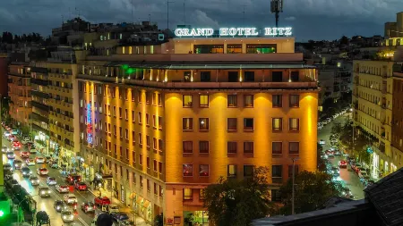 Radisson Blu Ghr Hotel Отели рядом с достопримечательностью «Via Don Carlo Gnocchi»