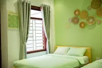 A L'Olivier Hostel