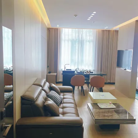 7 days premium hotel (Fujin Jiansanjiang Shengli Street store)