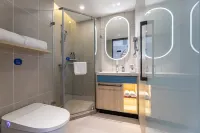 Homeinn · neo (Hechi Nandan Jinfurong Pedestrian Street) Hotels near Yao Wang Tianxia