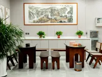 Yuzhou Business Hotel (Pingliang Liuhu Park) Hotel a Pingliang