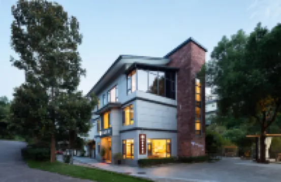 Floral Hotel·Fulin Jingshe Hotel (Wuyishan Sangu Resort Branch) فنادق في 