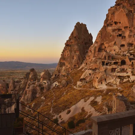 Caldera Cave Hotel & Restaurant