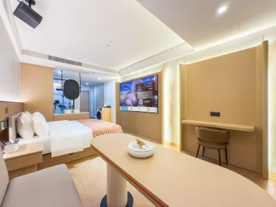 Lanqi Residence Hotel (Chaozhou Raoping Fengjiang Plaza) Hotels near Zhong Mountain Park