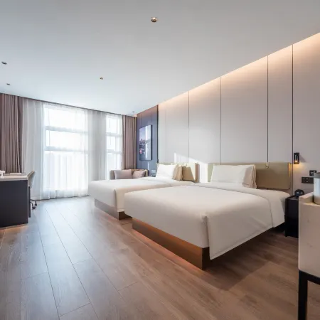 Atour Hotel, Swan Lake Scenic Area, Korla People's Square