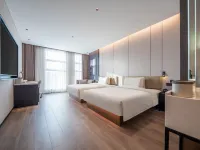 Atour Hotel Korla People's Square JianShe Bridge