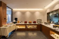 Borei Yunlan Resort Hotel (Lugu Lake Daluoshui Store) - breakfast