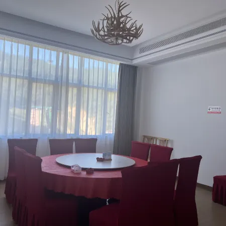 Taohuayuan Hotel