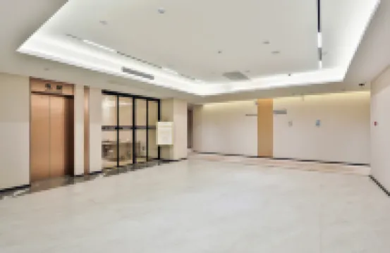 Yilan Hotel (Shanghai Hongqiao Railway Station National Exhibition and Convention Center)