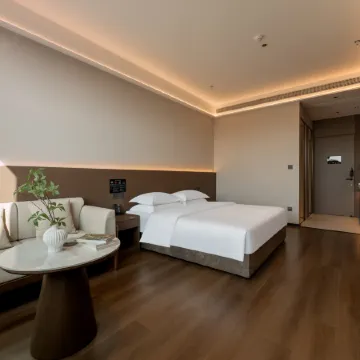 Baitai Wanyi Hotel (Huangshi Daye Development Zone Baihua Road)